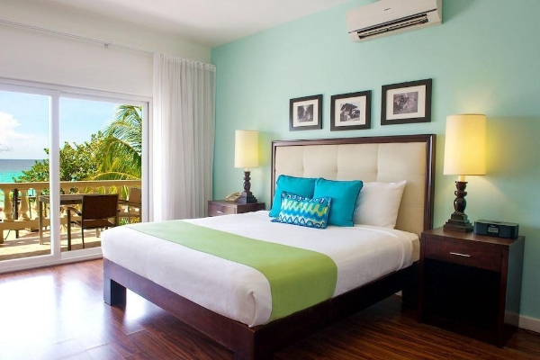 Hotel Sandy Haven Resort (Whitehall)